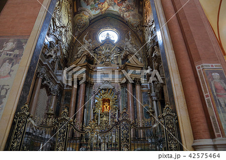 Basilica of San Petronio in Bologna, Italy 42575464