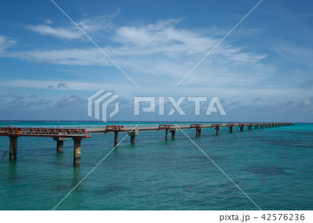 下地島空港17エンド　進入灯 42576236