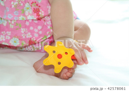 9ヶ月の赤ちゃん 9ヶ月の赤ちゃん 42578061