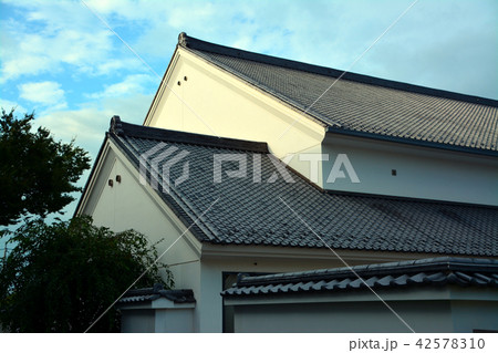 川越の瓦屋根 42578310