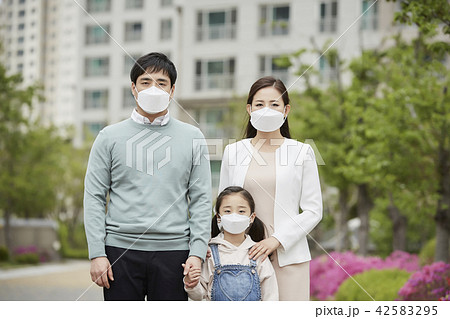 韓国人 屋外 室外 42583295