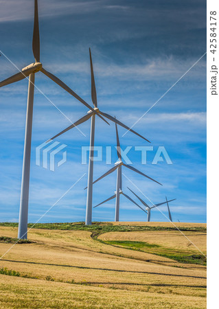 Windmills for electric power production 42584178