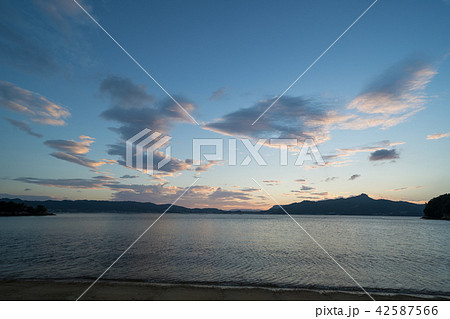 瀬戸内海　夕暮れ　香川県さぬき市 42587566