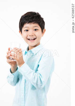 男 男性 男の子 42588537