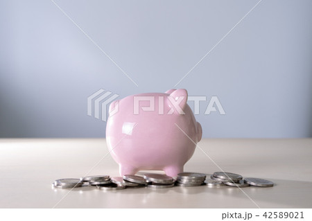 saving for finance accounting Young is saving saving for finance accounting Young is saving 42589021