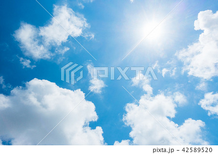 青空 太陽 空 雲 背景 背景素材の写真素材 4255