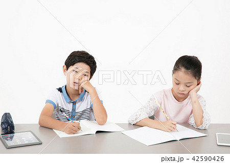 表情 小学生 子供 42590426
