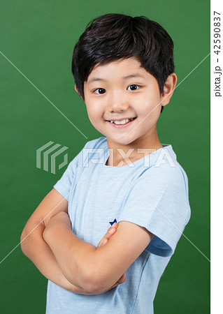 男 男性 男の子 42590837