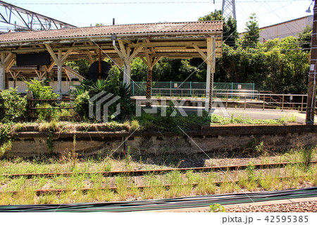 鶴見線浅野駅・海芝浦支線のプラットホーム(3) 42595385