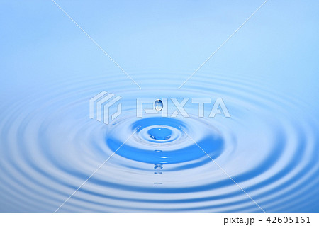 水滴 42605161