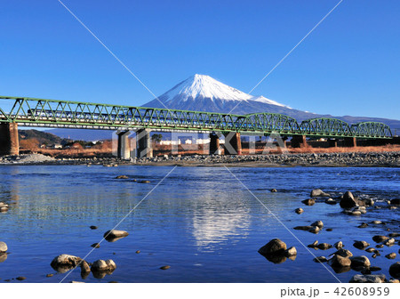 ブルートレインと富士山-5058 42608959