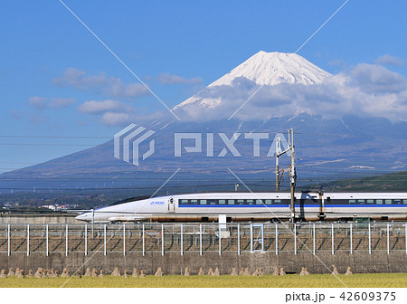 新幹線500系と富士山-5209 42609375
