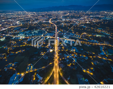 桃園市の空撮夜景 桃園市の空撮夜景 42610221