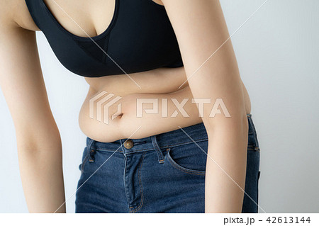 女性　体型 42613144