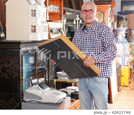 male chooses antique paintings male chooses antique paintings 42615746