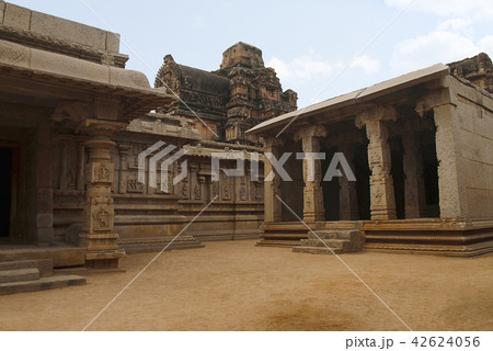 Hazara Rama Temple, Hampi, Karnataka, India  42624056