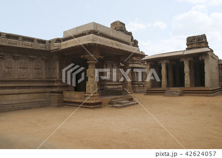 Hazara Rama Temple, Hampi, Karnataka, India  42624057