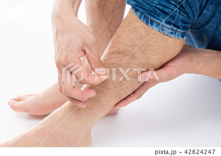 男性の足 男性の足 42624247
