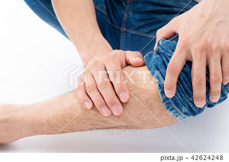 男性の足 男性の足 42624248