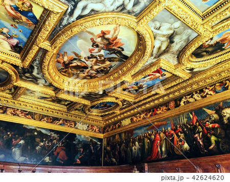 ベネチア ドゥカーレ宮殿―十人委員会の間― ベネチア ドゥカーレ宮殿―十人委員会の間― 42624620