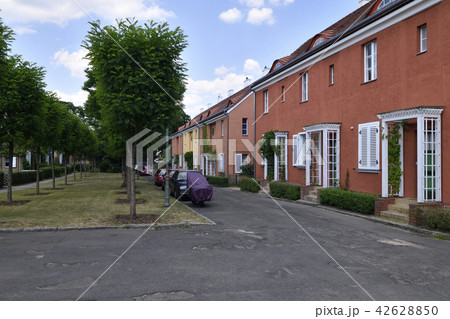 ドイツの田園都市(ベルリンのモダニズム集合住宅群):ガルテンシュタット・ファルケンべルク ドイツの田園都市(ベルリンのモダニズム集合住宅群):ガルテンシュタット・ファルケンべルク 42628850