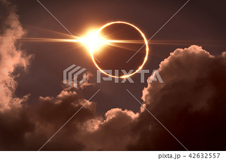 Total eclipse of the Sun 42632557