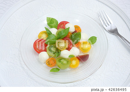 カラフルプチトマトのカプレーゼ 42636495