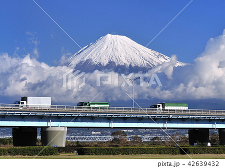 新富士川橋と富士山-6188 新富士川橋と富士山-6188 42639432