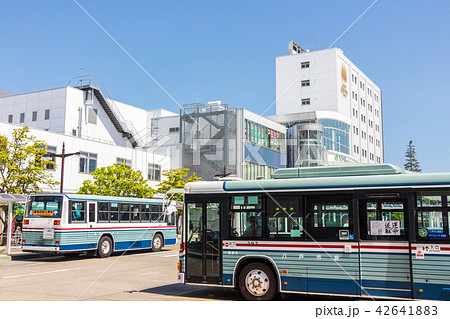 青森県八戸市　八戸駅東口駅前バスターミナル 42641883
