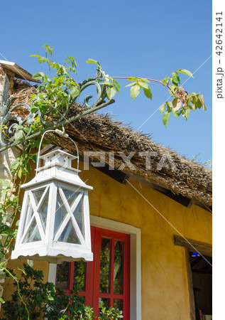 Exteriors Coffee shop 42642141