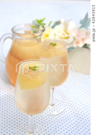 ピーチな炭酸・桃のシャンパン ピーチな炭酸・桃のシャンパン 42643915