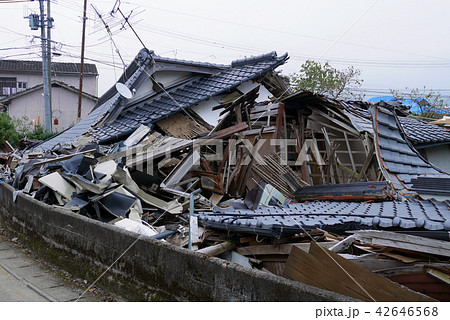 倒壊家屋 42646568