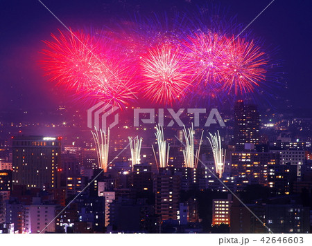 日本新三大夜景の花火大会 42646603