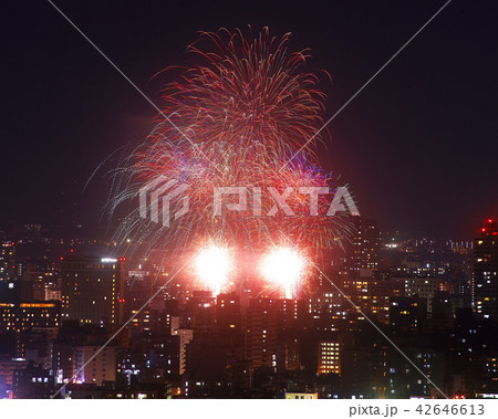 日本新三大夜景の花火大会 42646613