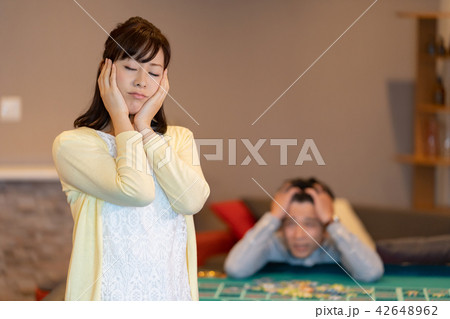 夫婦でカジノ　カジノ　ルーレット　賭け事　カジノ法案　娯楽 42648962