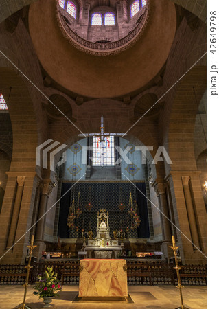 Cathedrale Notre-Dame - Le Puy-en-Velay - France 42649798