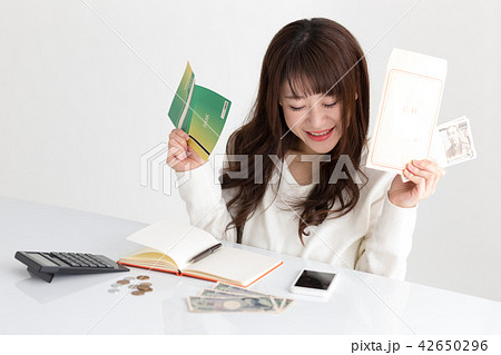 家計・女性 家計・女性 42650296