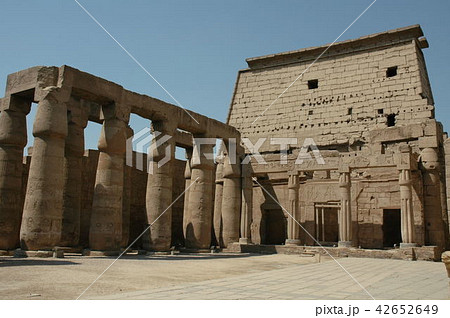 エジプト、ルクソール神殿、ラムセス２世の中庭 42652649