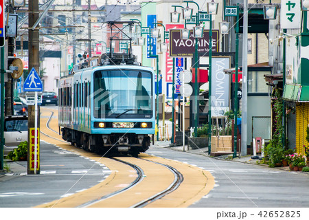 江ノ電 腰越の路面区間 42652825
