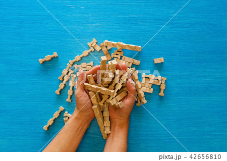 details of wooden constructor 42656810