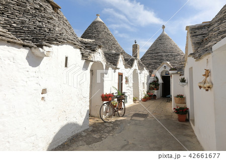 イタリア、アルベロベッロ 42661677