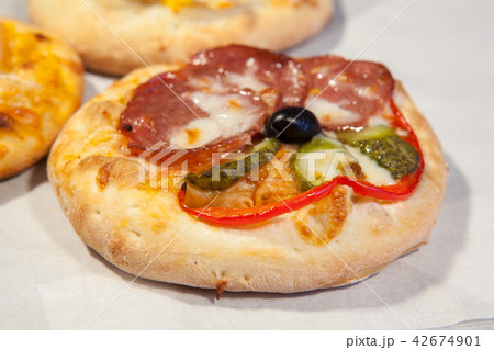 very large pizza, burger, patty 42674901