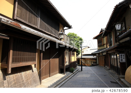 東山の小路 42678590