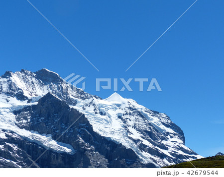 メンリッヘンからクライネシャイデックへのハイキングコースからの眺め メンリッヘンからクライネシャイデックへのハイキングコースからの眺め 42679544