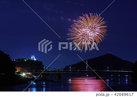 木曽川ロングラン花火 木曽川ロングラン花火 42689617