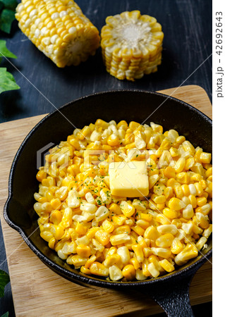 バターコーン 42692643