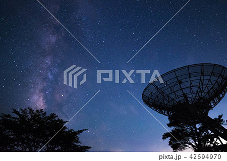 パラボラアンテナと天の川 パラボラアンテナと天の川 42694970