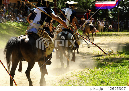 夏の八戸市　加賀美流騎馬打毬 42695307