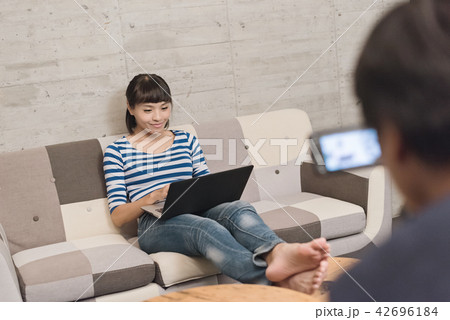 using laptop recording video 42696184
