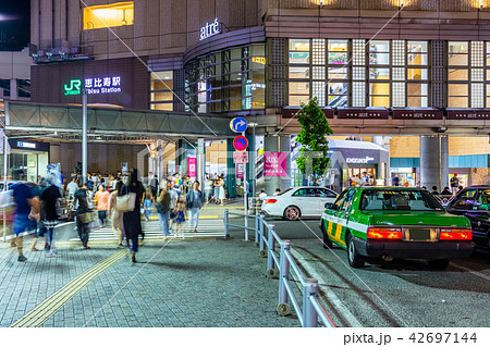 東京　恵比寿駅　西口駅前 42697144